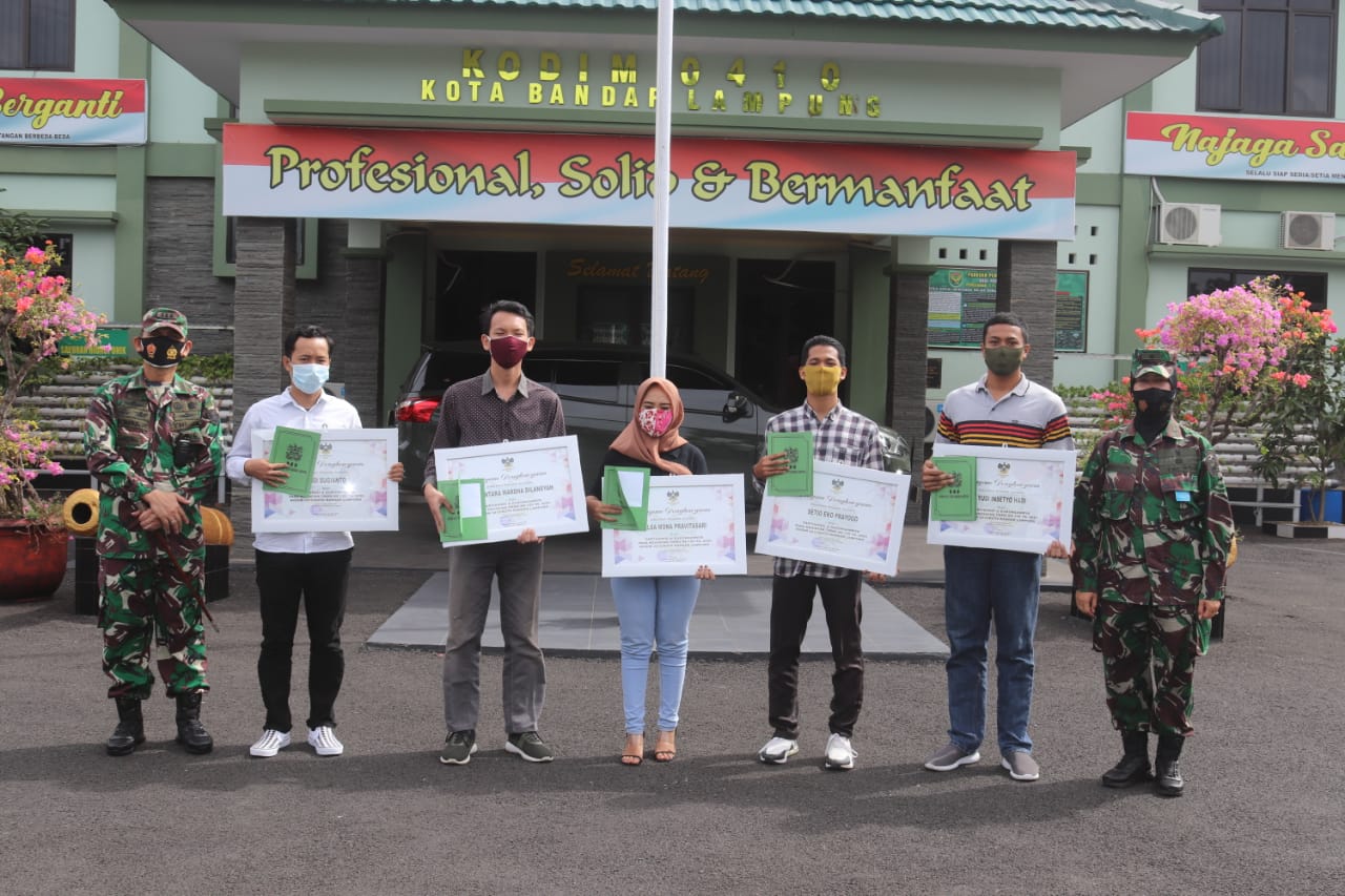 Mahasiswa_Teknokrat_Mendapat_Penghargaan_dari_Dandim