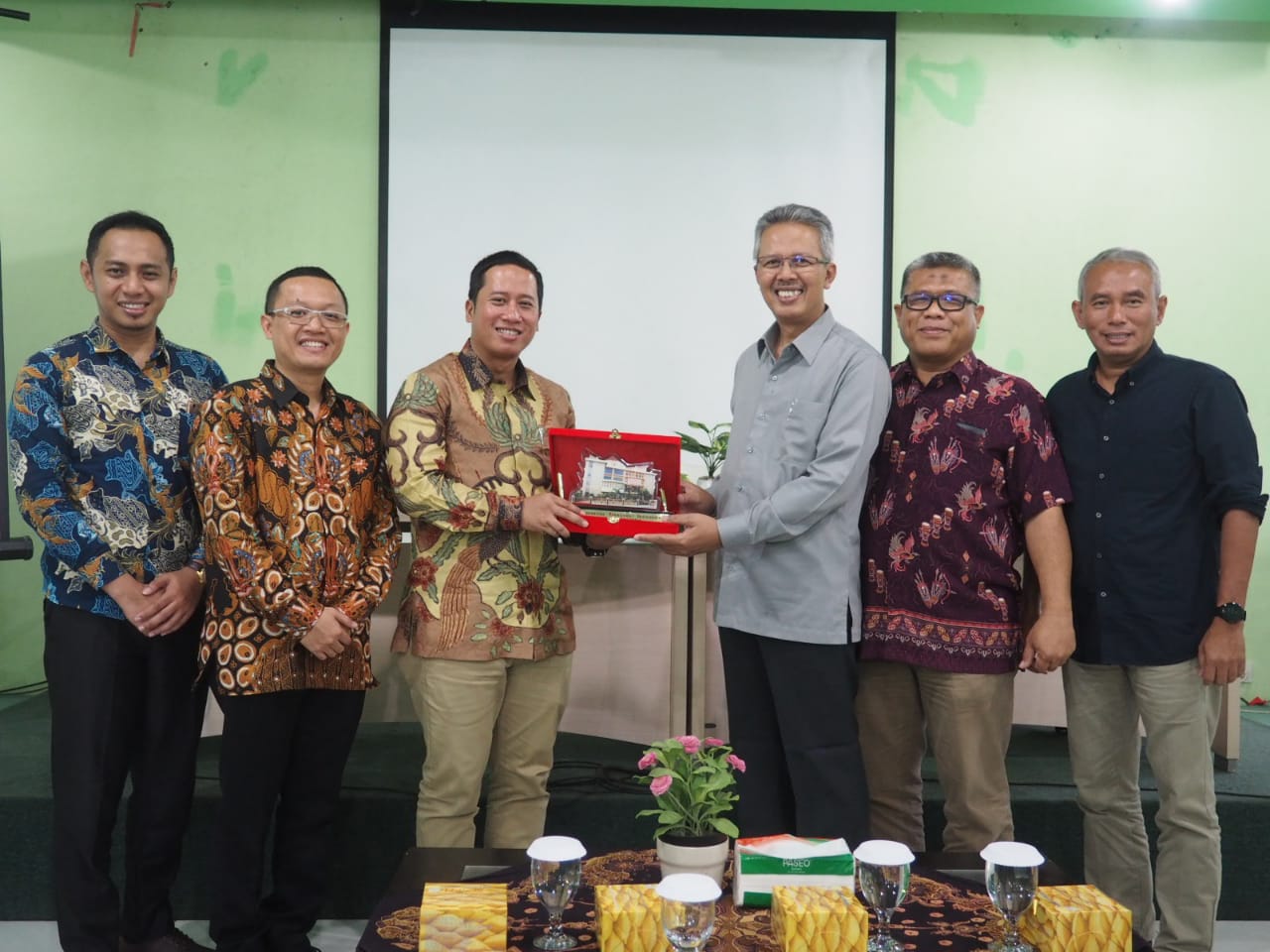 kunjungan-ui-olahraga